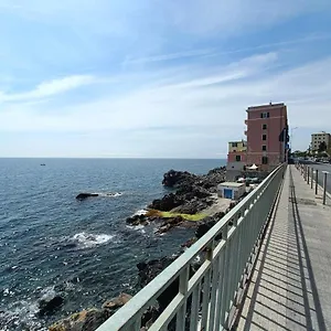 https://incantevole-appartamento-genova-quinto-vicino-alla-spiaggia.hotelitalianriviera.com